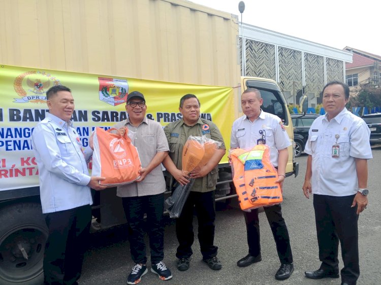 Aprozi Alam Salurkan Bantuan BNPB ke Korban Banjir Lampung Utara