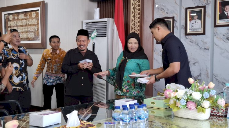 Pemkot Bandar Lampung Salurkan Bantuan untuk 20 Masjid dan 5 Ponpes
