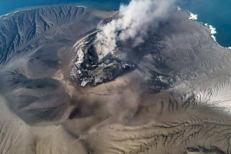 Status Gunung Anak Krakatau Naik Jadi Siaga, Warga Dilarang Beraktivitas dalam Radius 5 Kilometer