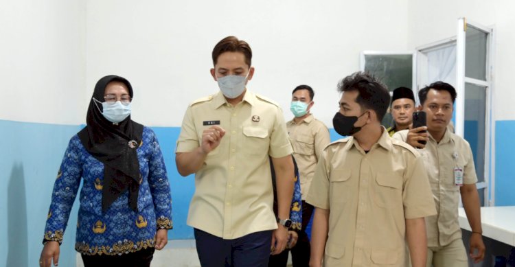 Bupati Lamsel Sidak Dapur MBG Usai 11 Siswa Diduga Keracunan di Ketapang