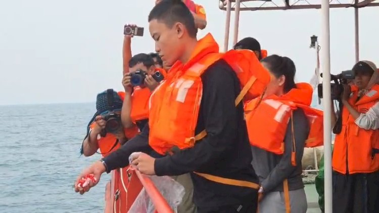 Istri dan Anak Yudhistiro Pranoto Tabur Bunga di Titik Terakhir Arupadatu 1