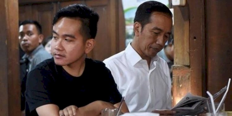 Soal Gugatan Gibran, Jokowi: Masa Sudah Sekolah di Luar Suruh Paket C?