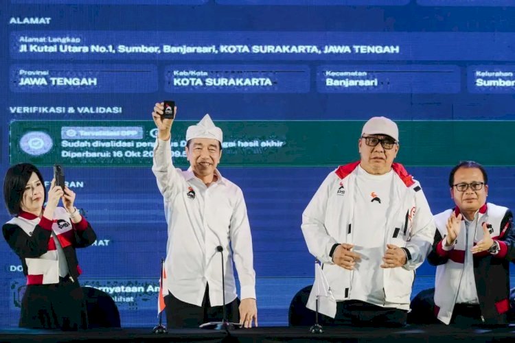 Pamer KTA, Jokowi Tegaskan Sudah Jadi Kader PSI Sejak 2025