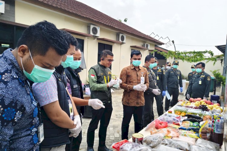 Bakso hingga Buah Asal Malaysia Ditahan dan Dimusnahkan di Lampung