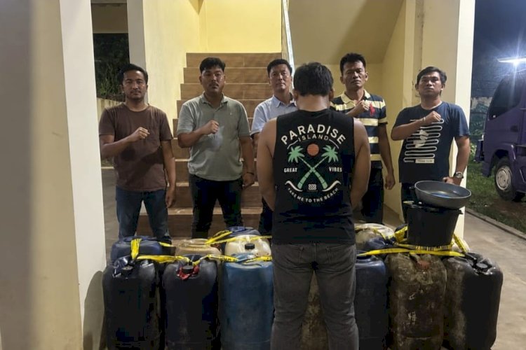 Jual Solar Subsidi Raup Untung Rp75 Ribu per Jeriken, Pria di Tanggamus Diamankan Polisi