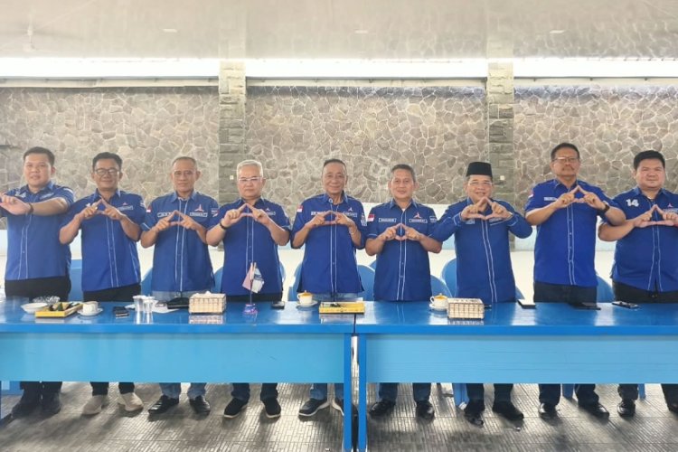 Edy Irawan Kantongi SK Pengurus Demokrat Lampung, Yozi Rizal Sekretaris dan Amaludin Bendahara