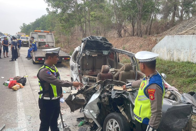 Kecelakaan Maut di Tol Terpeka, Enam Orang Tewas dan Empat Luka Berat