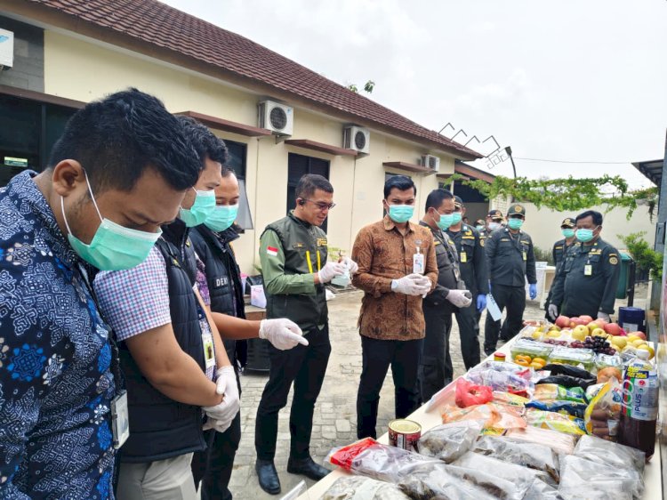 Bakso hingga Buah Asal Malaysia Ditahan dan Dimusnahkan di Lampung