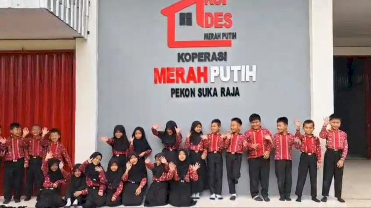 Sekolah Direvitalisasi, Siswa SD di Lampung Barat Belajar di Gerai KDKMP