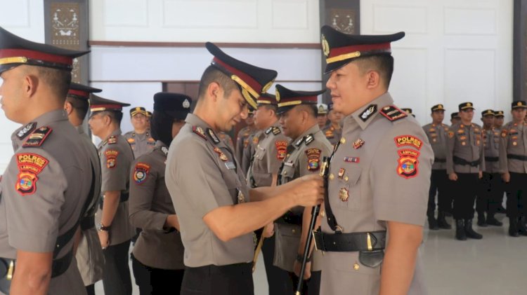 Mutasi Polres Lampung Timur, Tiga Kapolsek dan Kasat Tahti Resmi Berganti